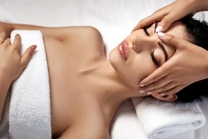 Dermaplaning Behandlung Gesicht – Pure Skin Helmstedt